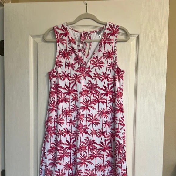 Red Palm Tree Print Sleeveless Romper NWOT - Picture 2 of 4